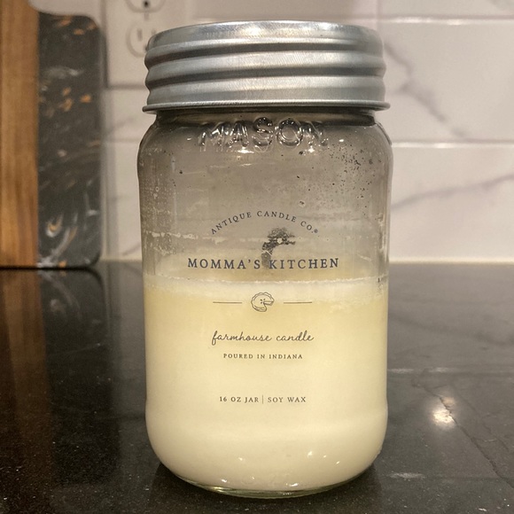 Antique Candle Co Momma’s Kitchen Farmhouse Candle - Picture 1 of 5